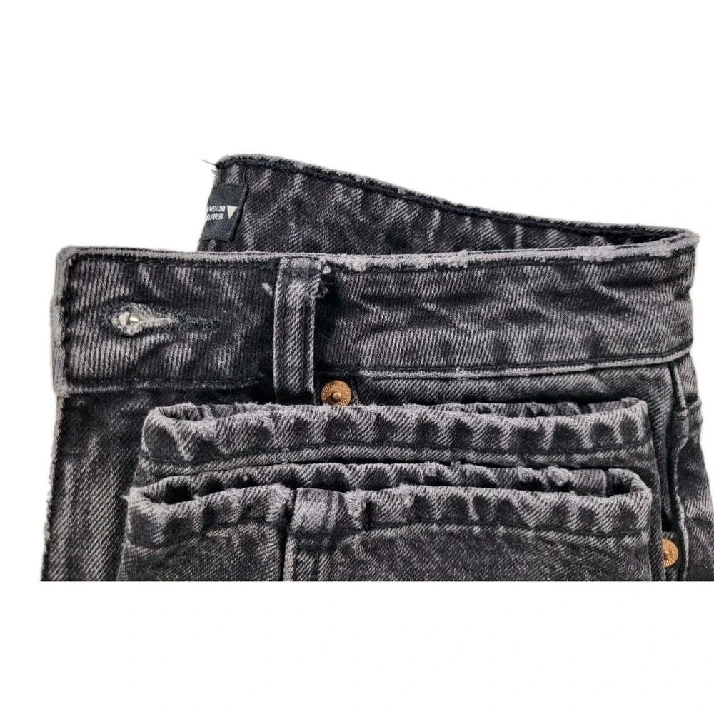 Zara pants are Mom Fit (or 